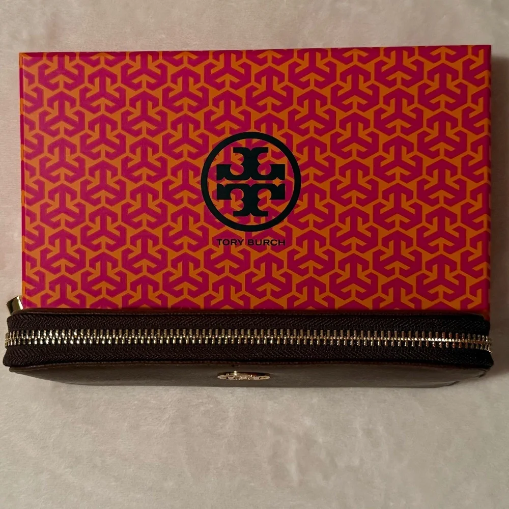 NWT, Tory Burch, Robinson Zip Continental Leather Wallet, Dark Brown